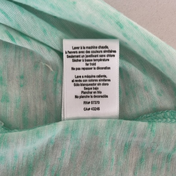 EUC Alo yoga top - Picture 8 of 8